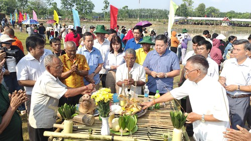 Phát huy giá trị di sản văn hóa truyền thống Lễ hội Phá Bàu