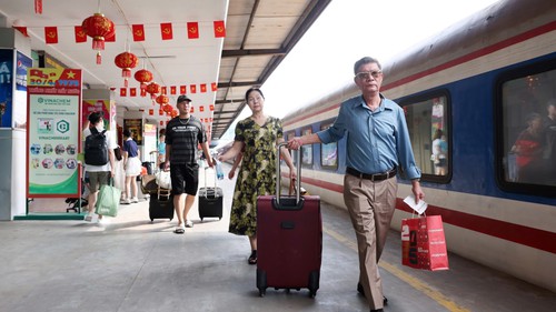 Ngành đường sắt tăng chuyến phục vụ giỗ Tổ và lễ 30/4 - 1/5