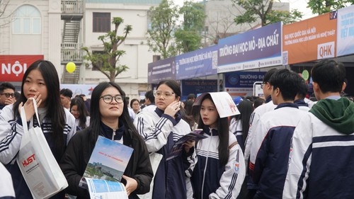 Hơn 20 nghìn thí sinh tham gia Kỳ thi đánh giá năng lực đợt 2 của Đại học Quốc gia Hà Nội