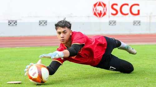 U19 Việt Nam sàng lọc lực lượng, bổ sung gấp thủ môn Việt kiều