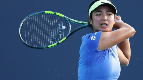 Các tay vợt Séc tiếp tục là nỗi ám ảnh với Alexandra Eala