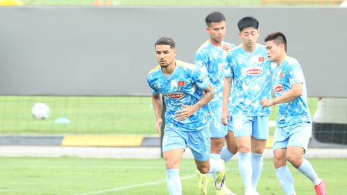 Đội tuyển Việt Nam: Tuyến giữa của Hoàng Đức hay Hoàng Hên?