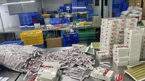 Mạng ảo – Hệ lụy thật: Vẫn cần siết chặt hơn quảng cáo và hàng giả