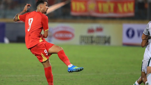 Bị 'thần may mắn' ngoảnh mặt, Hoàng Hên khẳng định 'tôi không tiếc, rồi bàn thắng sẽ đến'