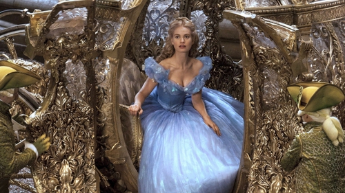 Disney làm phim ngoại truyện về Lọ Lem