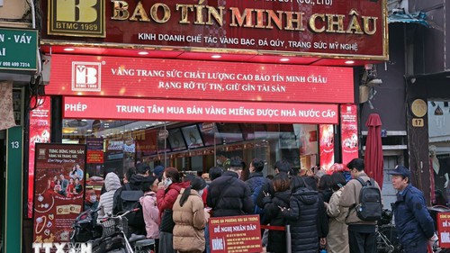 Hoạt động giao dịch tại Bảo Tín Minh Châu diễn ra bình thường