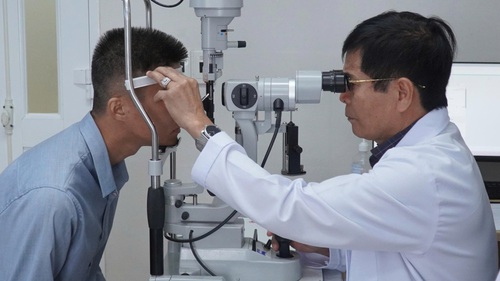 Triển khai phương pháp Phaco không dao - đột phá mới trong điều trị đục thủy tinh thể