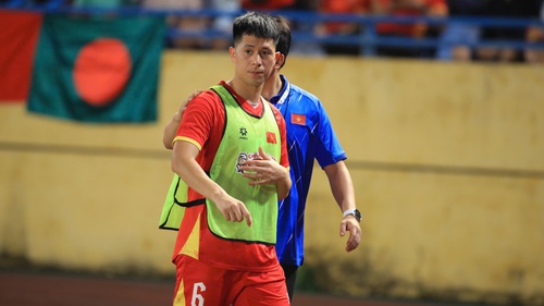 Tin nóng bóng đá Việt hôm nay 27/3: Đội tuyển Việt Nam tập nhẹ; CLB Ninh Bình hòa Nam Định