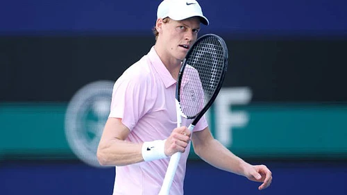 Sinner lập kỳ tích mới nhất, đi vào lịch sử Miami Open 