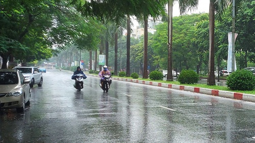Dự báo thời tiết ngày 28/3: Nhiều nơi nắng nóng trên 35°C, Hà Nội sáng và đêm có mưa nhỏ