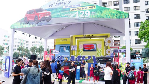 Khách hàng Hà Nội trải nghiệm VF MPV 7: Hợp làm xe gia đình, rộng rãi, vận hành êm ái