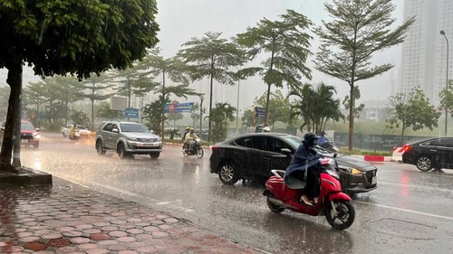 Dự báo thời tiết 30/3: Miền Bắc có mưa dông, Trung - Nam Bộ nắng nóng cục bộ