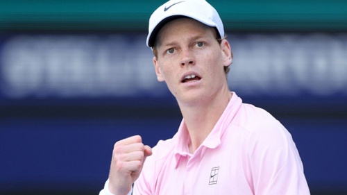 Sinner giành chức vô địch Miami Open trong cơn mưa nặng hạt