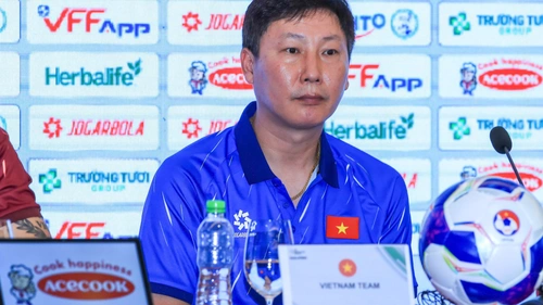 HLV Kim Sang Sik: 'Đội tuyển Việt Nam sẽ thắng Malaysia 2-0'