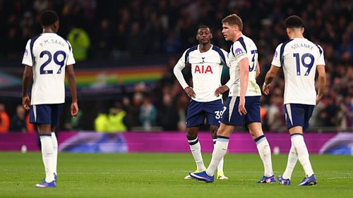 Ai sẽ cứu Tottenham trong cuộc đua trụ hạng?