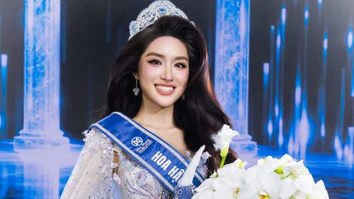 Miss World Vietnam 2025 Phan Phương Oanh giữ vóc dáng nhờ kỷ luật