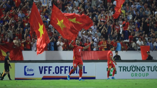 HLV Kim Sang Sik lạc quan với đội tuyển Việt Nam