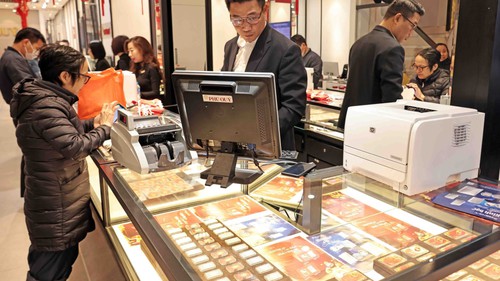 Giá vàng sáng 31/3 tăng 1,2 triệu đồng/lượng