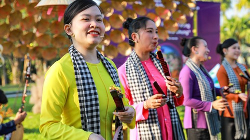 Rộn ràng các hoạt động trong tháng “Sắc màu văn hóa các dân tộc Việt Nam”