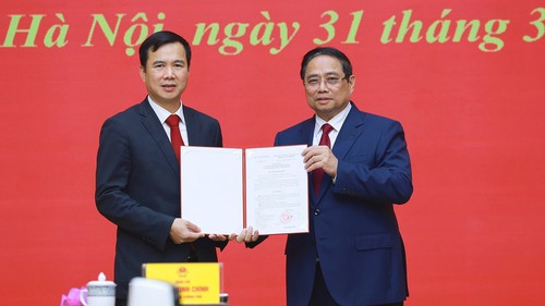 Thủ tướng trao Quyết định bổ nhiệm Giám đốc Đại học Quốc gia Hà Nội