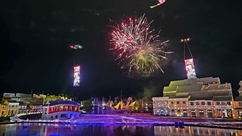 Hội An rực rỡ trong đêm khai mạc Lễ hội Ánh sáng và Di sản