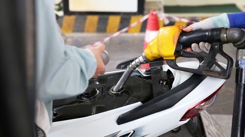 Giá xăng, dầu đồng loạt tăng mạnh từ 15h hôm nay 5/3