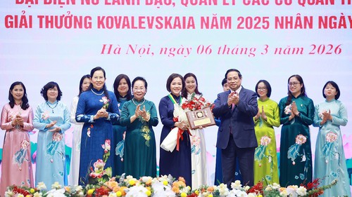 Thủ tướng gặp mặt đại diện nữ lãnh đạo và trao Giải thưởng Kovalevskaia năm 2025