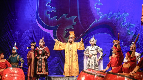 'Đế đô sóng cả' - sức hút của cải lương Nam trên đất Bắc