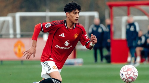 Thần đồng 15 tuổi của MU ghi cú đúp 'siêu phẩm', CĐV đòi đôn thẳng lên đội một