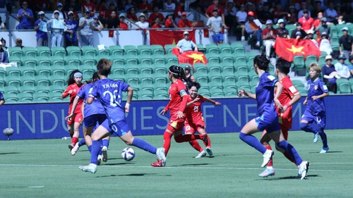 Bích Thùy buồn vì không hoàn thành nhiệm vụ