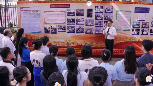 Triển lãm trưng bày hơn 150 tư liệu về tình đoàn kết Việt Nam - Lào – Campuchia
