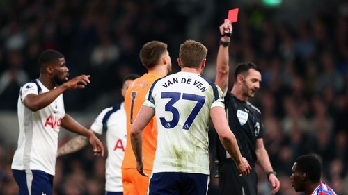 Tottenham sắp rớt hạng, vì đâu?