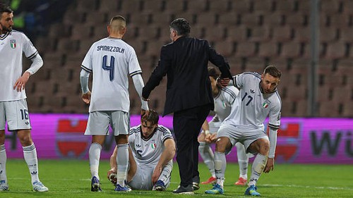 Thấy gì khi tuyển Italy 4 lần vô địch thế giới nhưng đã vắng mặt ở kỳ World Cup thứ 3 liên tiếp?