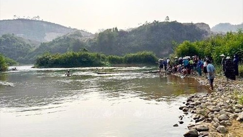 Cảnh báo hiểm họa tắm sông sau vụ 3 thiếu niên đuối nước ở Lạng Sơn