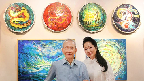 Những nhân vật bước ra từ tranh trong triển lãm Tương giao 2 của Họa sĩ Quế Chi