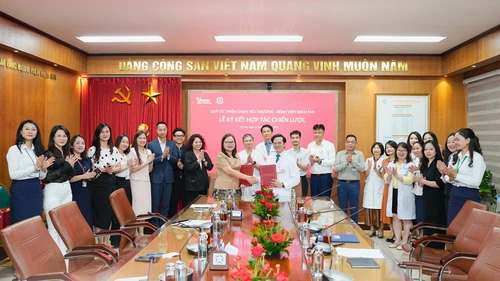 Quỹ Chạm Yêu Thương ký kết hợp tác cùng Bệnh viện Bạch Mai: Gieo yêu thương - Lan tỏa hy vọng cho người bệnh khó khăn