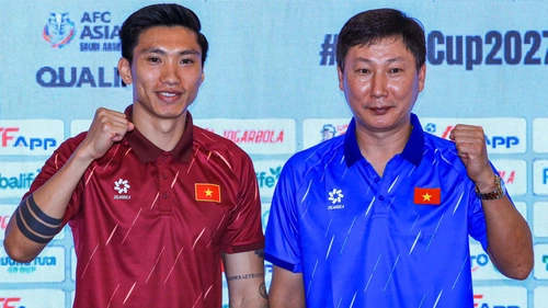 HLV Kim Sang Sik xây nền móng cho tương lai bóng đá Việt Nam