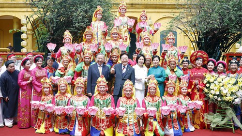 Tổng Bí thư, Chủ tịch nước Tô Lâm và Phu nhân chủ trì Chương trình hữu nghị đặc biệt tại Hoàng Thành Thăng Long