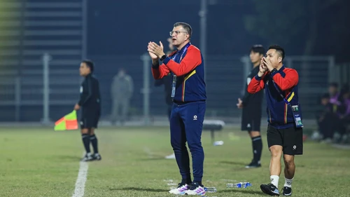 HLV Cristiano Roland dẫn dắt U17 Việt Nam dự giải Đông Nam Á