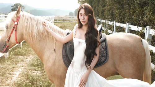 Hoa hậu Thanh Thảo: Nàng hậu Gen Z rèn ý chí từ đam mê cưỡi ngựa