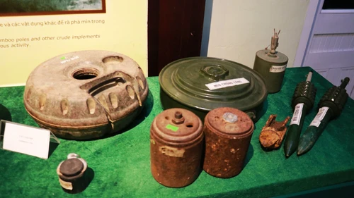 Thăm "Bảo tàng bom mìn" ở Quảng Trị