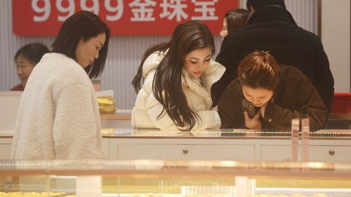 Giá vàng thế giới tăng mạnh hầu hết các phiên giao dịch trong tuần