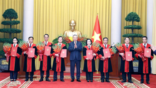 Tổng Bí thư, Chủ tịch nước Tô Lâm trao quyết định bổ nhiệm Thẩm phán Tòa án nhân dân tối cao