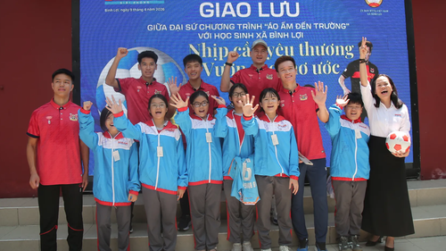 Hoàng Đức, Văn Lâm cùng dàn sao U23 Việt Nam gây 'sốt'