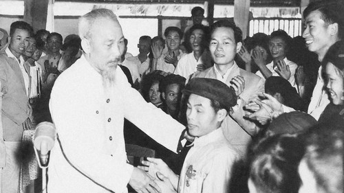 Bài viết của Tổng Bí thư, Chủ tịch nước Tô Lâm: ÁNH SÁNG HỒ CHÍ MINH SOI ĐƯỜNG CHO CHÚNG TA ĐI 
