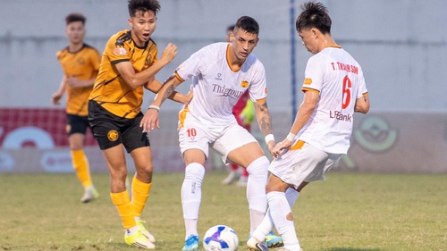 HAGL khiến cuộc đua V-League thêm biến số 