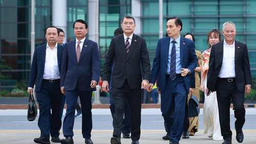 Thủ tướng lên đường tham dự Hội nghị Cấp cao Kỷ niệm 35 năm quan hệ ASEAN - Nga tại Kazan