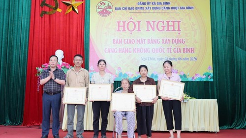 Bàn giao mặt bằng xây dựng Cảng hàng không quốc tế Gia Bình