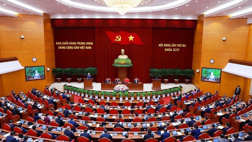 Thông cáo báo chí về ngày làm việc thứ nhất Hội nghị Trung ương 3 khoá XIV