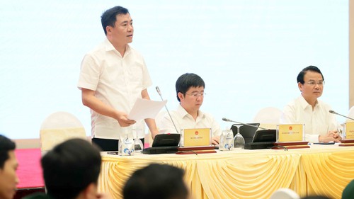 Họp báo Chính phủ: Không để lợi dụng giá xăng dầu biến động để neo cao giá hàng hóa